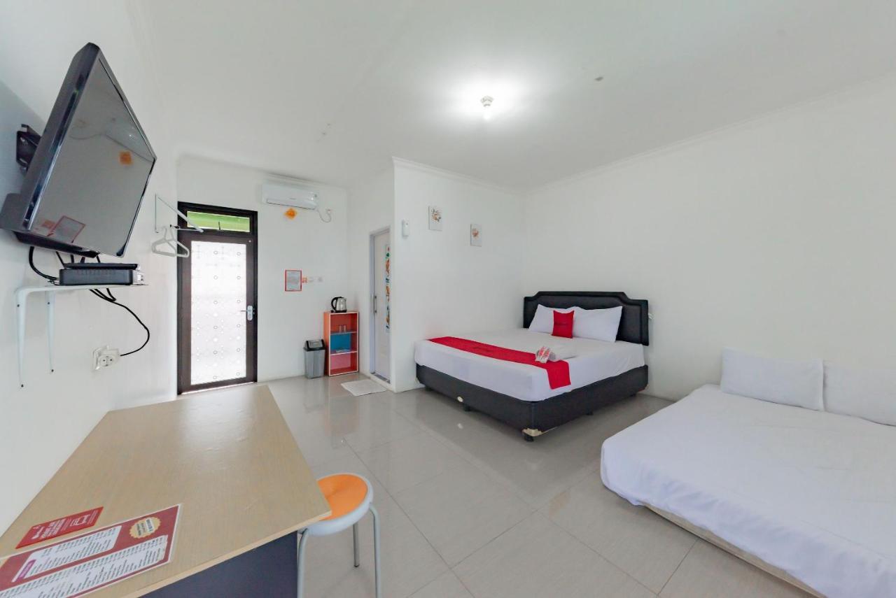 เรดดอร์ซ รีสอร์ต ชาเรียะฮ์ แอท ชายา ติรตา อบาดี Hotel ปูร์วาการ์ตา ภายนอก รูปภาพ