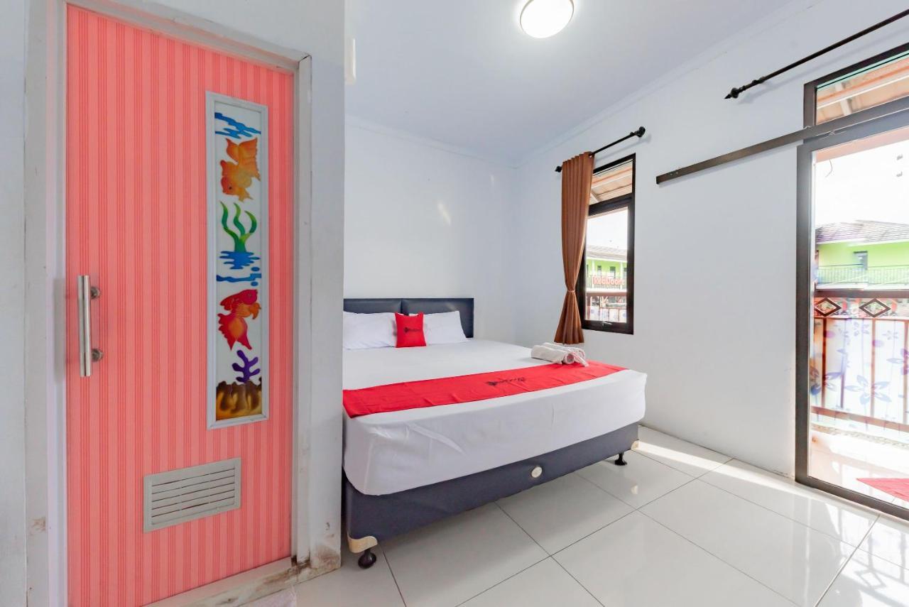 เรดดอร์ซ รีสอร์ต ชาเรียะฮ์ แอท ชายา ติรตา อบาดี Hotel ปูร์วาการ์ตา ภายนอก รูปภาพ